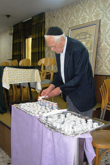 אזכרה שנתית 2013